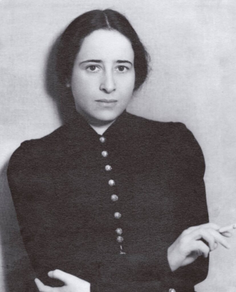 Hannah Arendt, uma das mais influentes mulheres na filosofia contemporânea, reconhecida por suas análises sobre totalitarismo, liberdade e responsabilidade política.